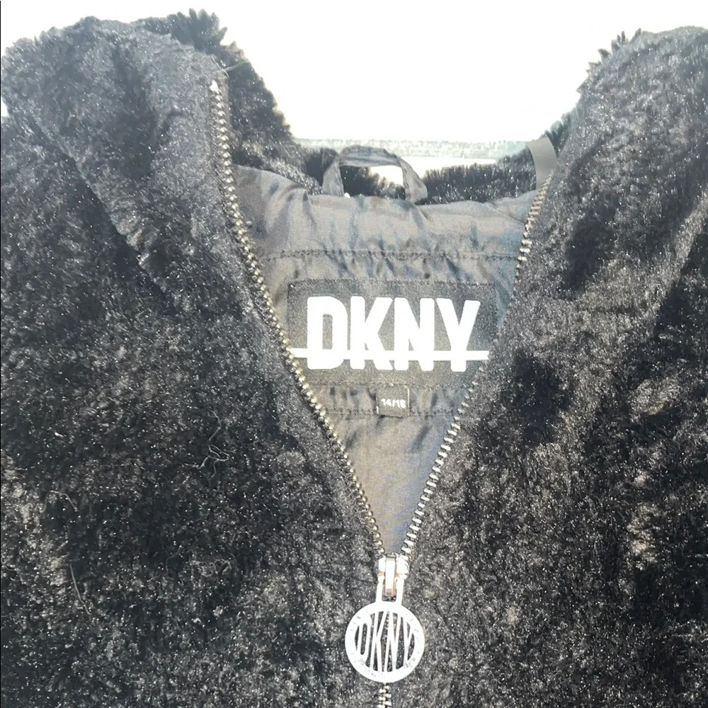 DKNY Black Fuzzy Girls Jacket size 14/16 Black Sherpa heavyweight